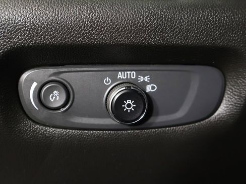 Used 2023 Chevrolet Traverse LT w/ LPO, Floor Liner Package image 44