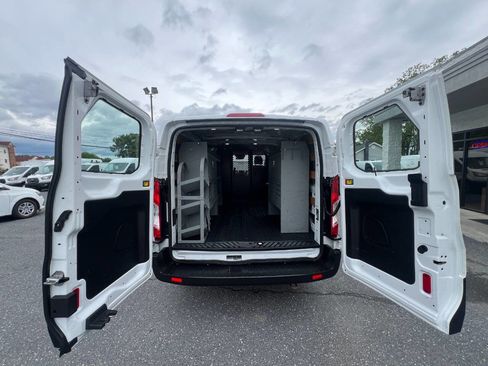 Used 2019 Ford Transit 250 130 Low Roof w/ Exterior Upgrade Package RWD image 16