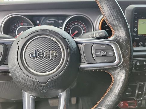Used 2022 Jeep Gladiator Mojave w/ Cold Weather Group AWD/4WD image 20