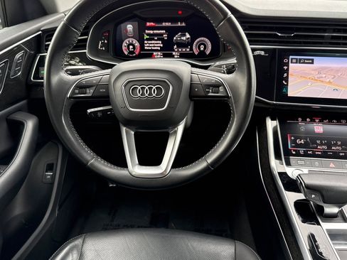 Used 2019 Audi Q8 Premium Plus w/ Premium Plus image 18