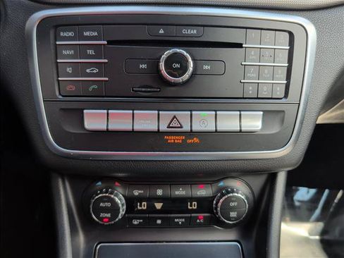 Used 2019 Mercedes-Benz GLA 250 image 16