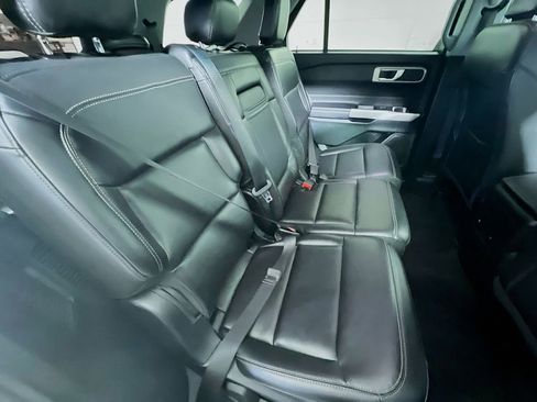 Used 2024 Ford Explorer XLT w/ Equipment Group 202A image 22