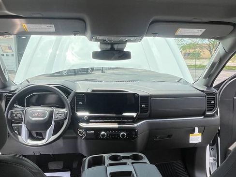 Used 2025 GMC Sierra 1500 Elevation w/ X31 Off-Road Package AWD/4WD image 24
