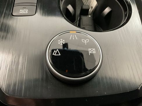 Used 2023 Nissan Rogue SV AWD/4WD image 18