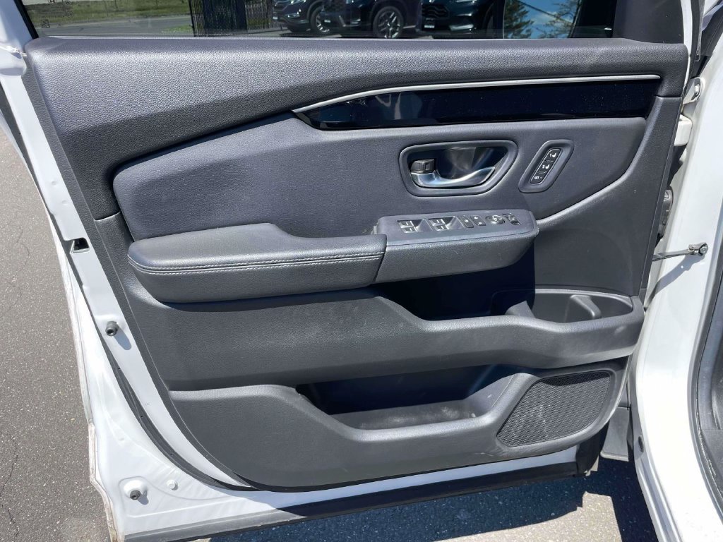 Certified 2025 Honda Pilot EX-L image 16