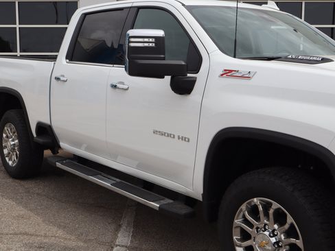 New 2026 Chevrolet Silverado 2500 LTZ w/ LTZ Premium Package AWD/4WD image 4