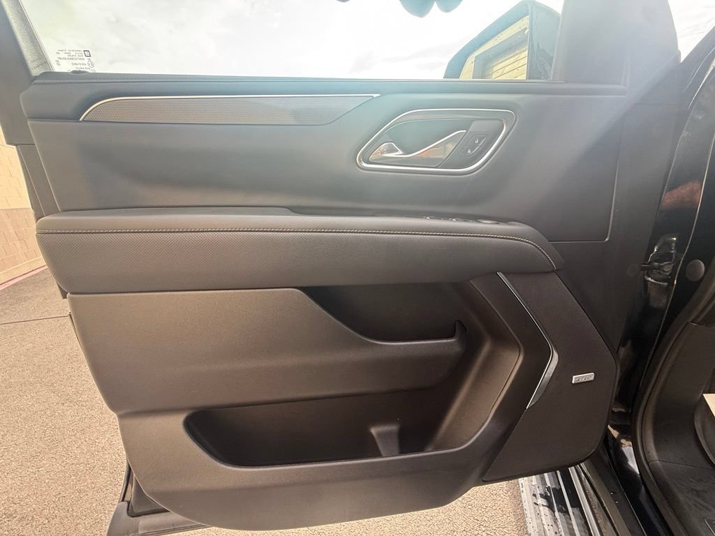 Used 2023 GMC Yukon AT4 w/ AT4 Premium Package AWD/4WD image 21