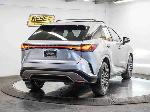 Used 2023 Lexus RX 350 Premium Plus w/ Cold Area Package FWD image 4
