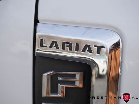 Used 2020 Ford F350 Lariat w/ Lariat Ultimate Package image 5