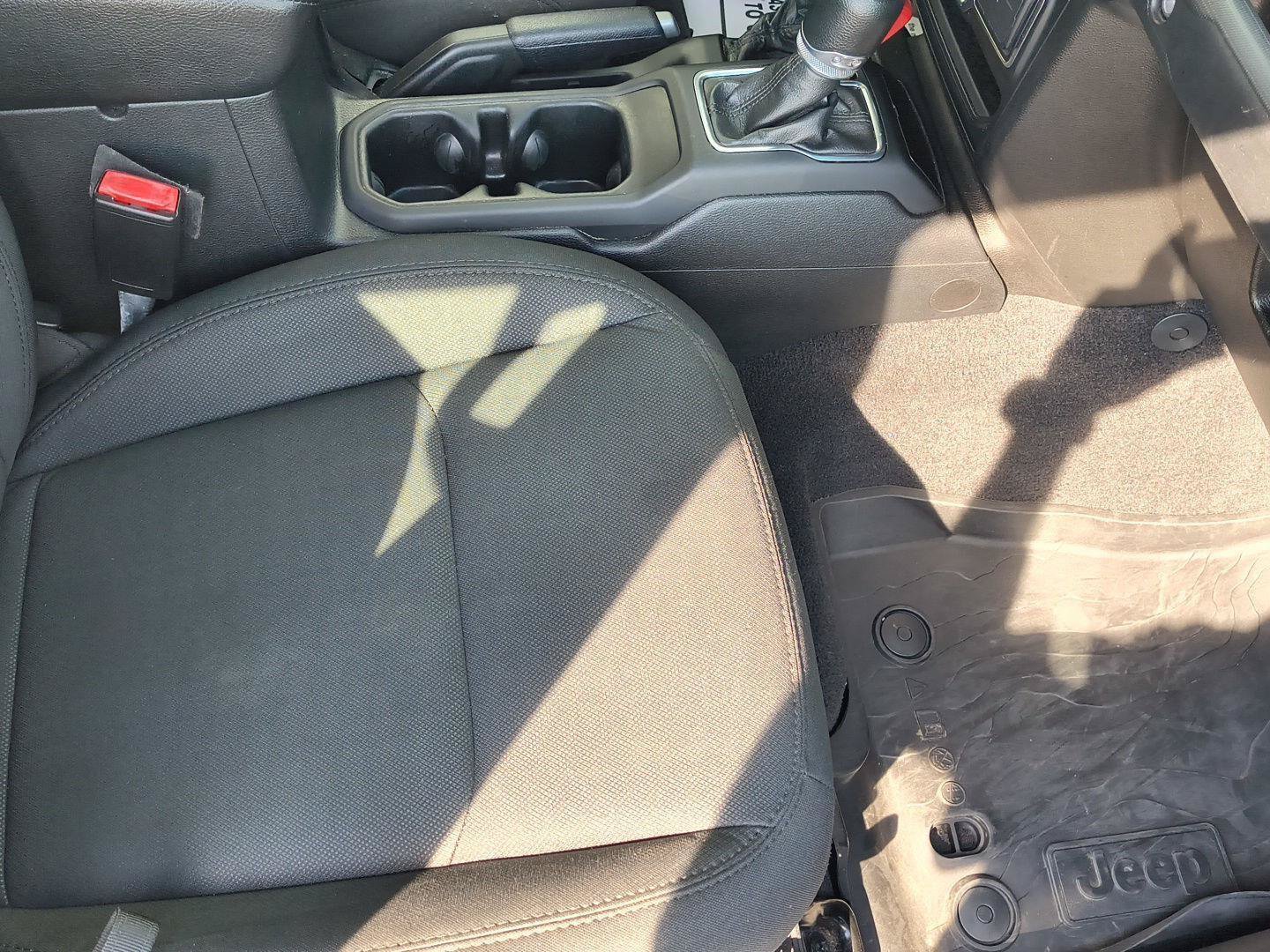 Used 2021 Jeep Gladiator Sport AWD/4WD image 20