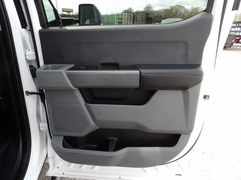 Used 2024 Ford F550 4x4 Crew Cab Super Duty w/ XLT Value Package image 35