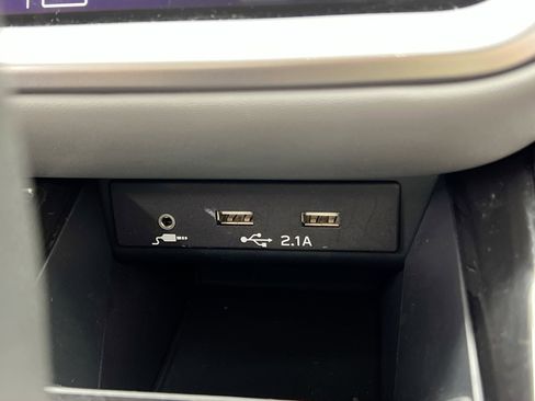 Used 2022 Subaru Outback Premium image 34