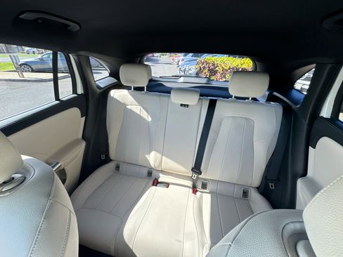 Used 2025 Mercedes-Benz GLA 250 4MATIC image 27