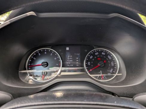 Used 2021 Toyota RAV4 XLE w/ Convenience Package FWD image 20