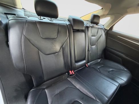 Used 2020 Ford Fusion Titanium AWD/4WD image 18