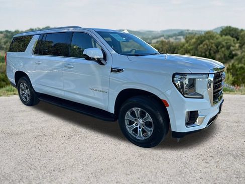 Used 2023 GMC Yukon XL SLE w/ Gmc Pro Safety Plus Package RWD image 1