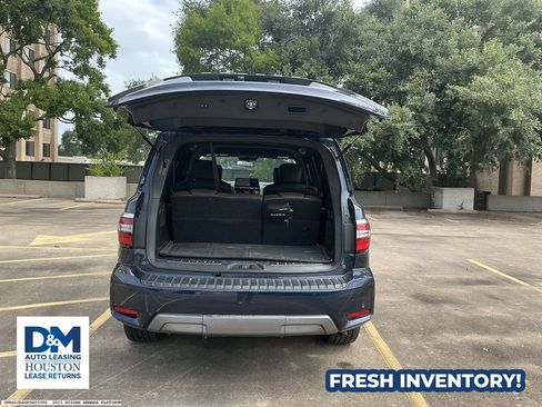 Used 2023 Nissan Armada Platinum w/ Captain's Chairs Package RWD image 6