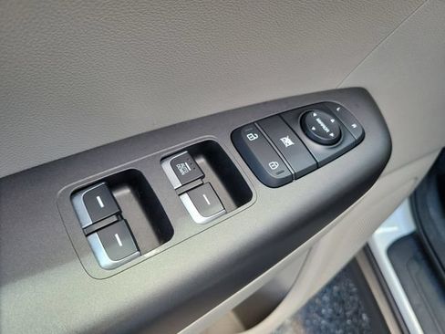 Used 2022 Kia Sportage LX FWD image 19