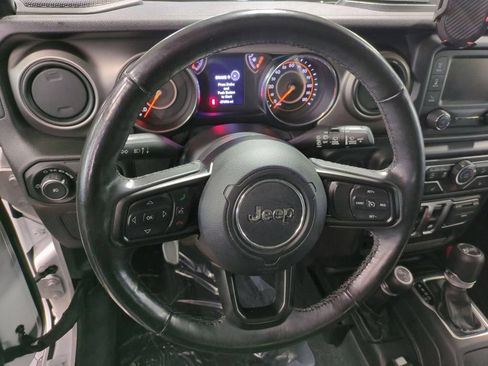 Used 2019 Jeep Wrangler Sport AWD/4WD image 18