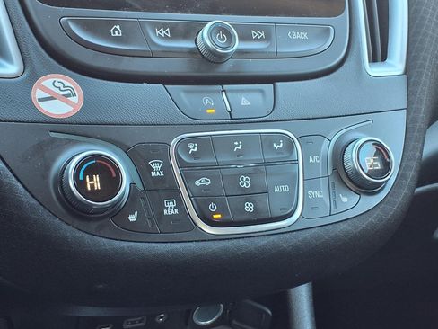 Used 2024 Chevrolet Malibu LT image 12