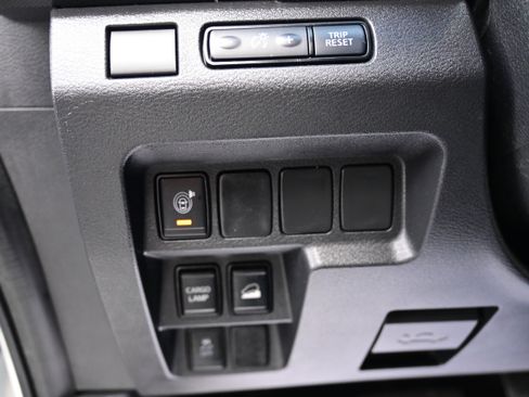 Used 2022 Nissan Frontier SV w/ Technology Package image 24