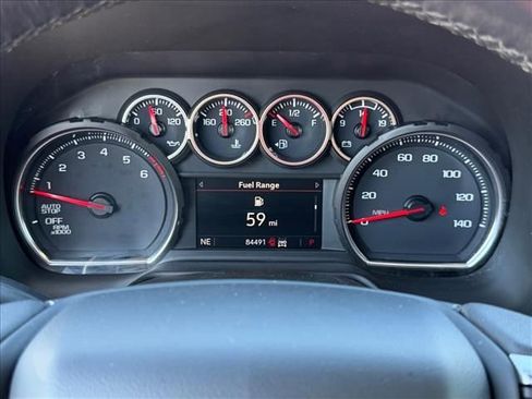 Used 2021 Chevrolet Suburban Z71 w/ Luxury Package image 17