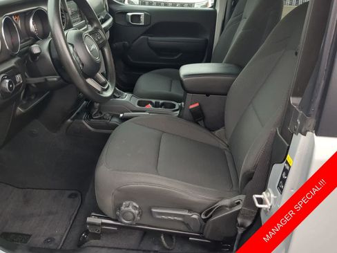 Used 2023 Jeep Wrangler Sport AWD/4WD image 16