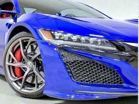 Used 2017 Acura NSX image 12