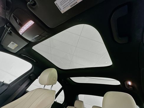 Used 2018 Mercedes-Benz E 300 image 26