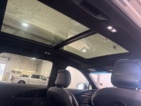 Used 2024 Lincoln Nautilus Reserve w/ Equipment Group 202A image 17