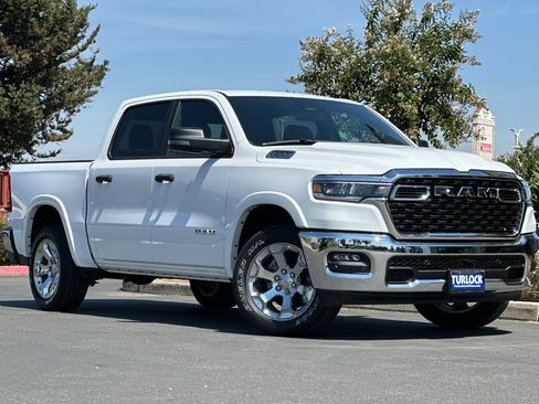 New 2026 RAM 1500 Big Horn image 2