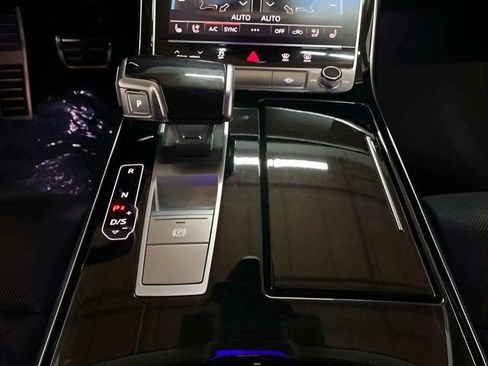 Used 2022 Audi S8 w/ S8 Comfort Plus Package AWD/4WD image 25