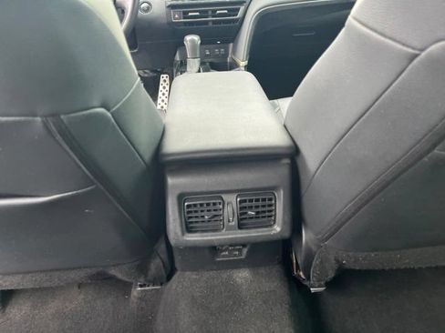 Used 2025 Toyota Camry SE w/ Convenience Package FWD image 15