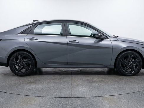 Used 2026 Hyundai Elantra Sport FWD image 14