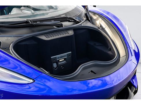 New 2025 McLaren GTS image 19