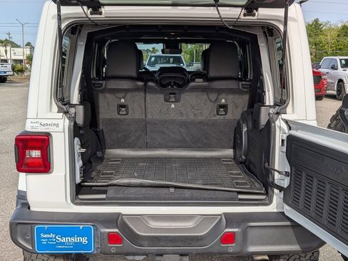 Used 2021 Jeep Wrangler Unlimited Sahara image 26