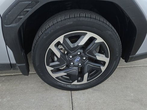 Used 2025 Subaru Forester Limited AWD/4WD image 2
