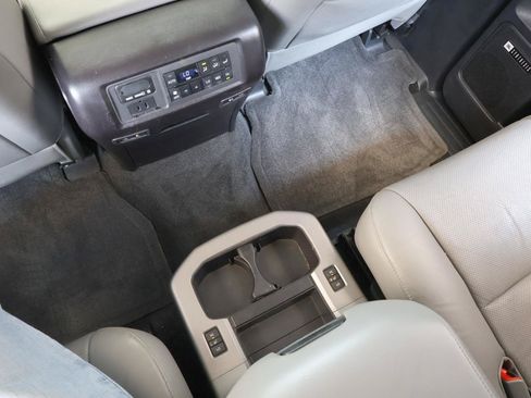 Used 2016 Toyota Sequoia Platinum RWD image 49