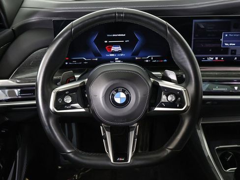 Used 2023 BMW 760i xDrive w/ Parking Assistance Package image 46
