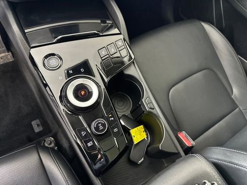 Used 2023 Kia Sportage EX w/ EX Premium Package image 21