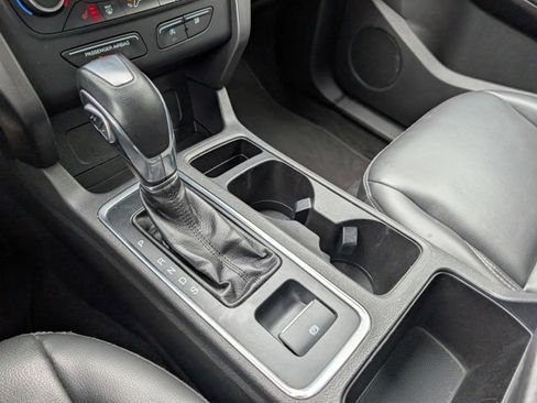 Used 2019 Ford Escape SEL image 18