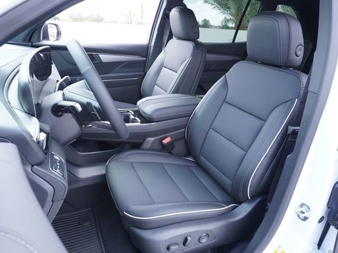 New 2025 Buick Enclave Preferred w/ Power Package image 13