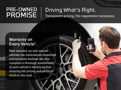 Used 2024 BMW iX xDrive50 w/ Sport Package image 18