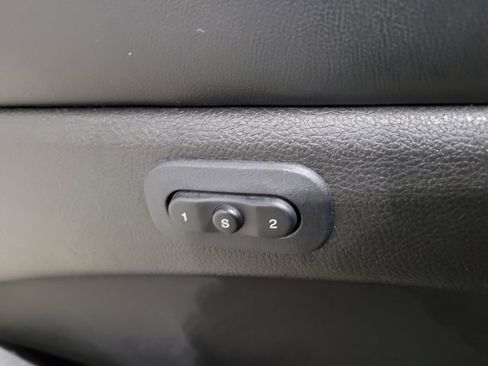 Used 2019 Jeep Grand Cherokee Limited image 45