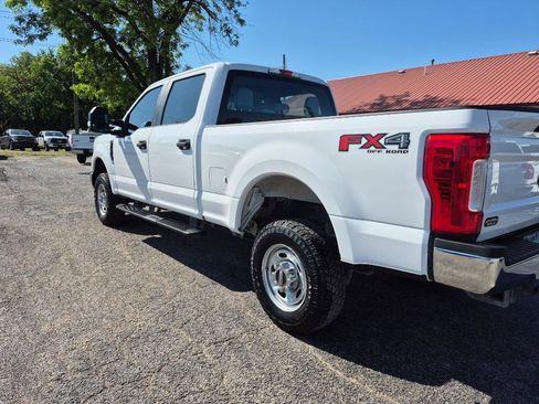 Used 2019 Ford F250 XL w/ Power Equipment Group AWD/4WD image 3