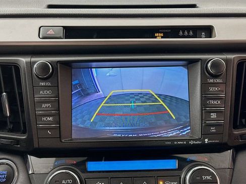 Used 2018 Toyota RAV4 XLE image 13