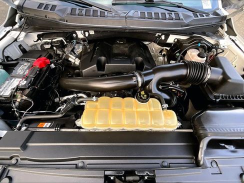 Used 2019 Ford F150 XLT w/ Max Trailer Tow Package image 31