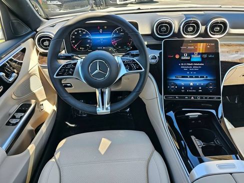 Used 2026 Mercedes-Benz C 300 4MATIC Sedan image 31