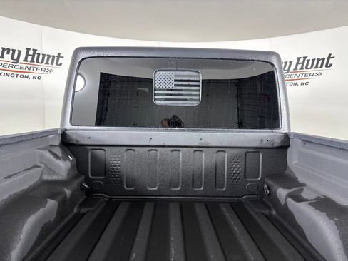 Used 2024 Jeep Gladiator Mojave w/ Technology Group AWD/4WD image 23