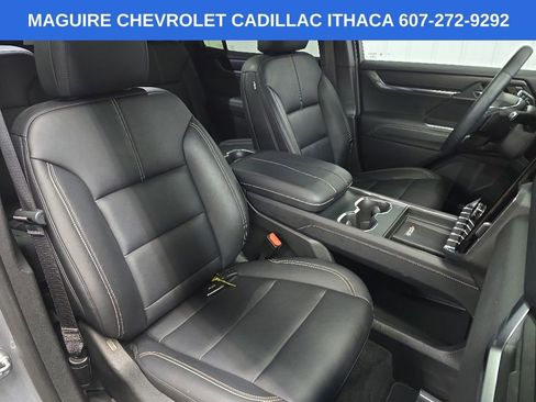 Used 2024 GMC Acadia Elevation w/ Luxury Package AWD/4WD image 14